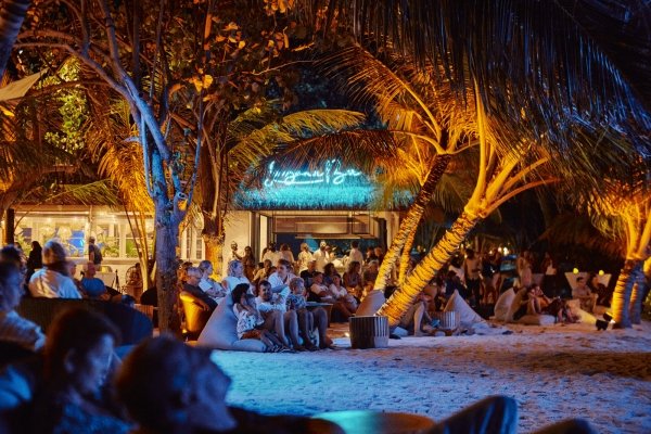 Laguna Bar